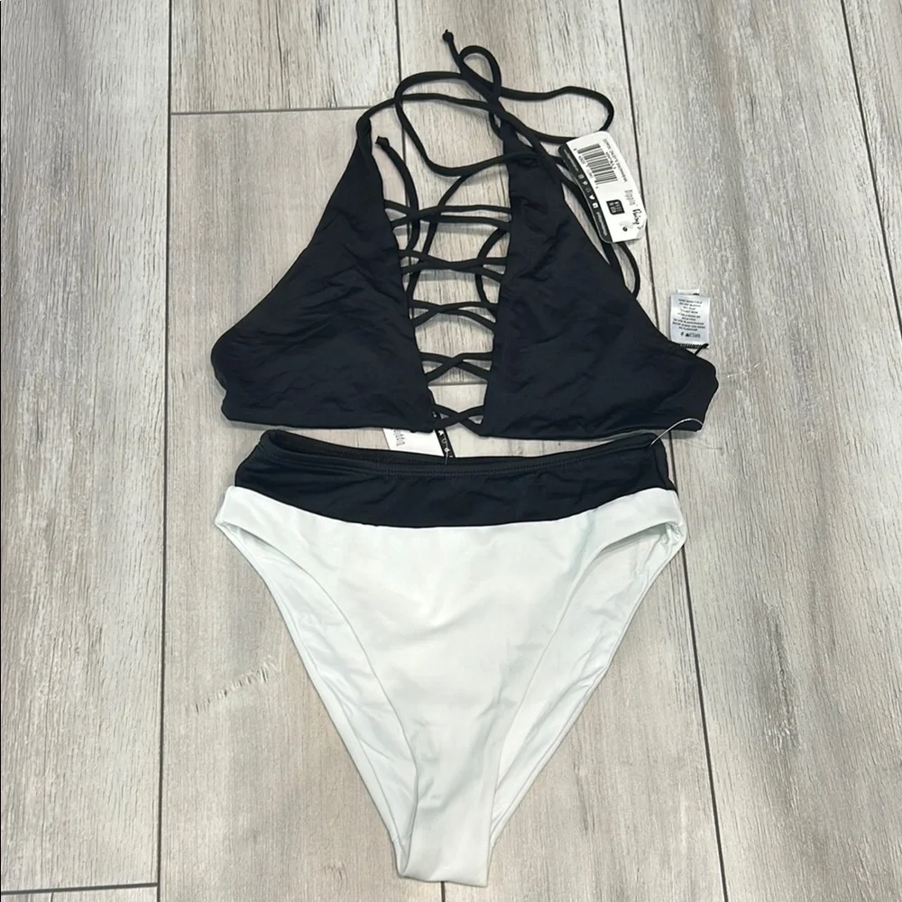 Dippin' Daisy's white and black two piece bikini set size XS s